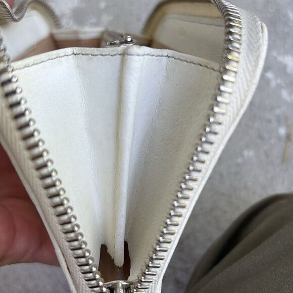 Chloe zip around wallet - Picture 11 of 12